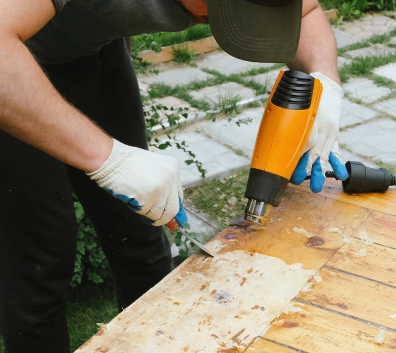 How to Remove Paint from Woodwork with heat gun