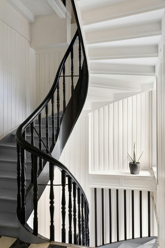 black and white spiral staircase ideas